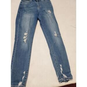 Arizona Skinny Jeans. Women's Size 3. Light Washed Distressed Stretch Denim.